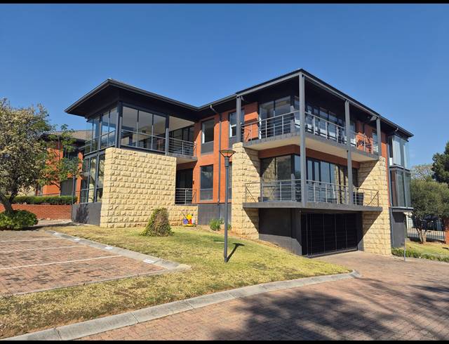 196M² OFFICE TO LET IN WOODMEAD